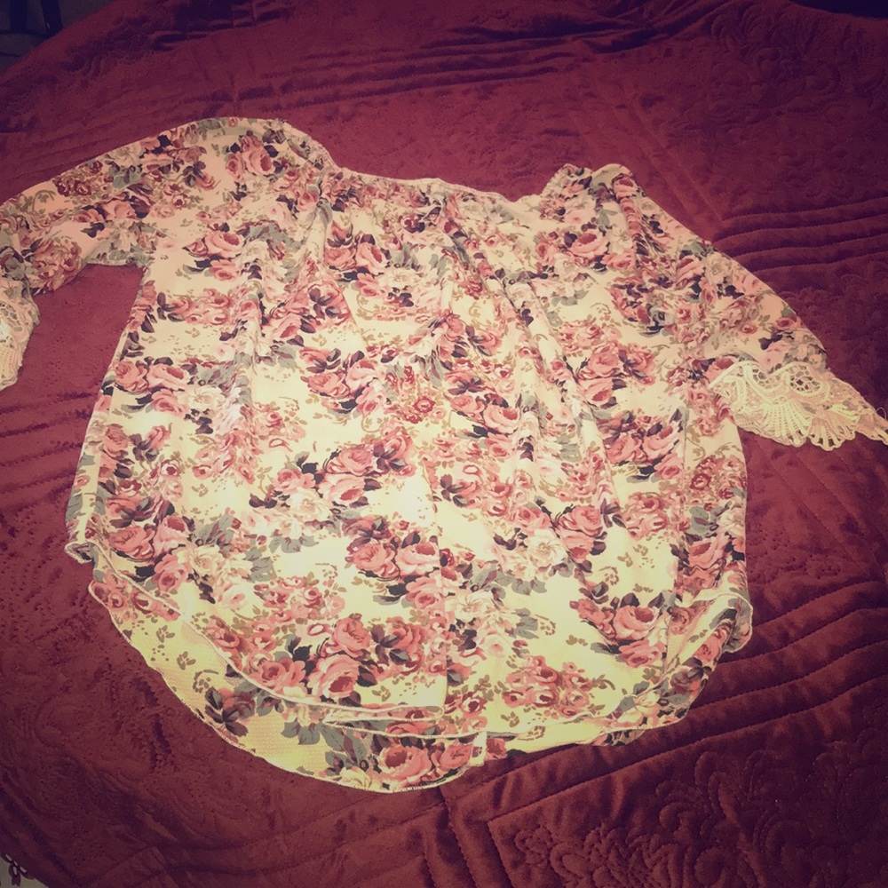 Floral top
